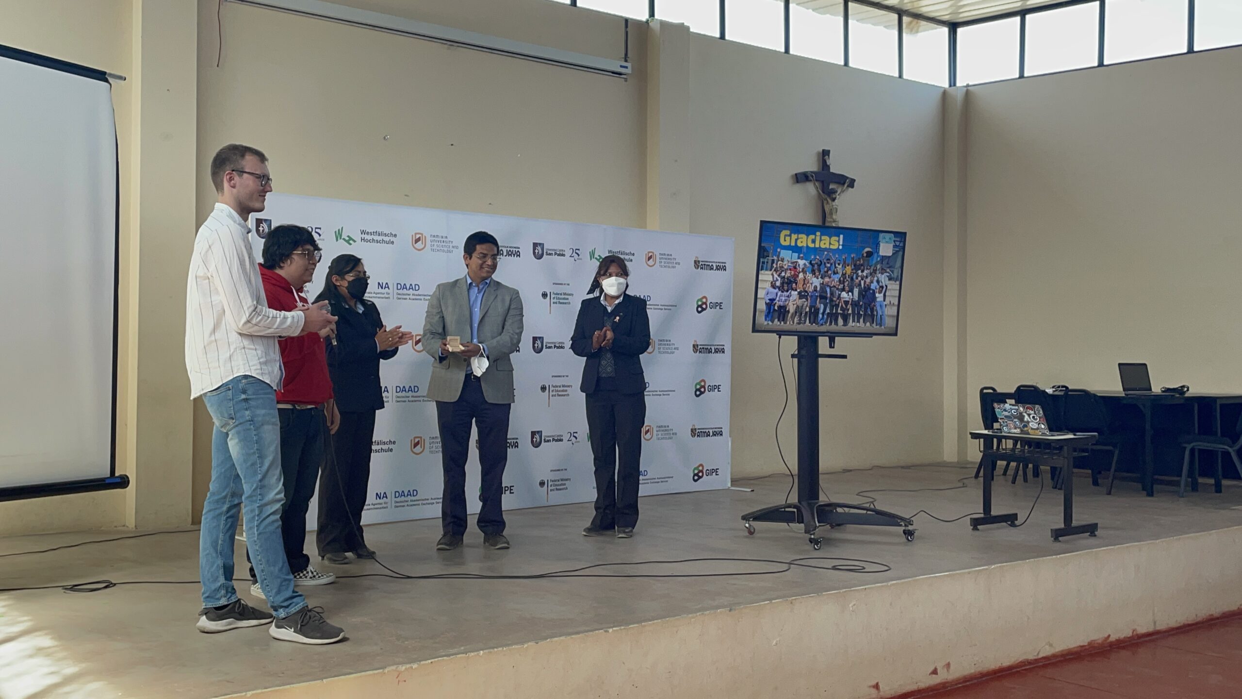 Handover (1)
